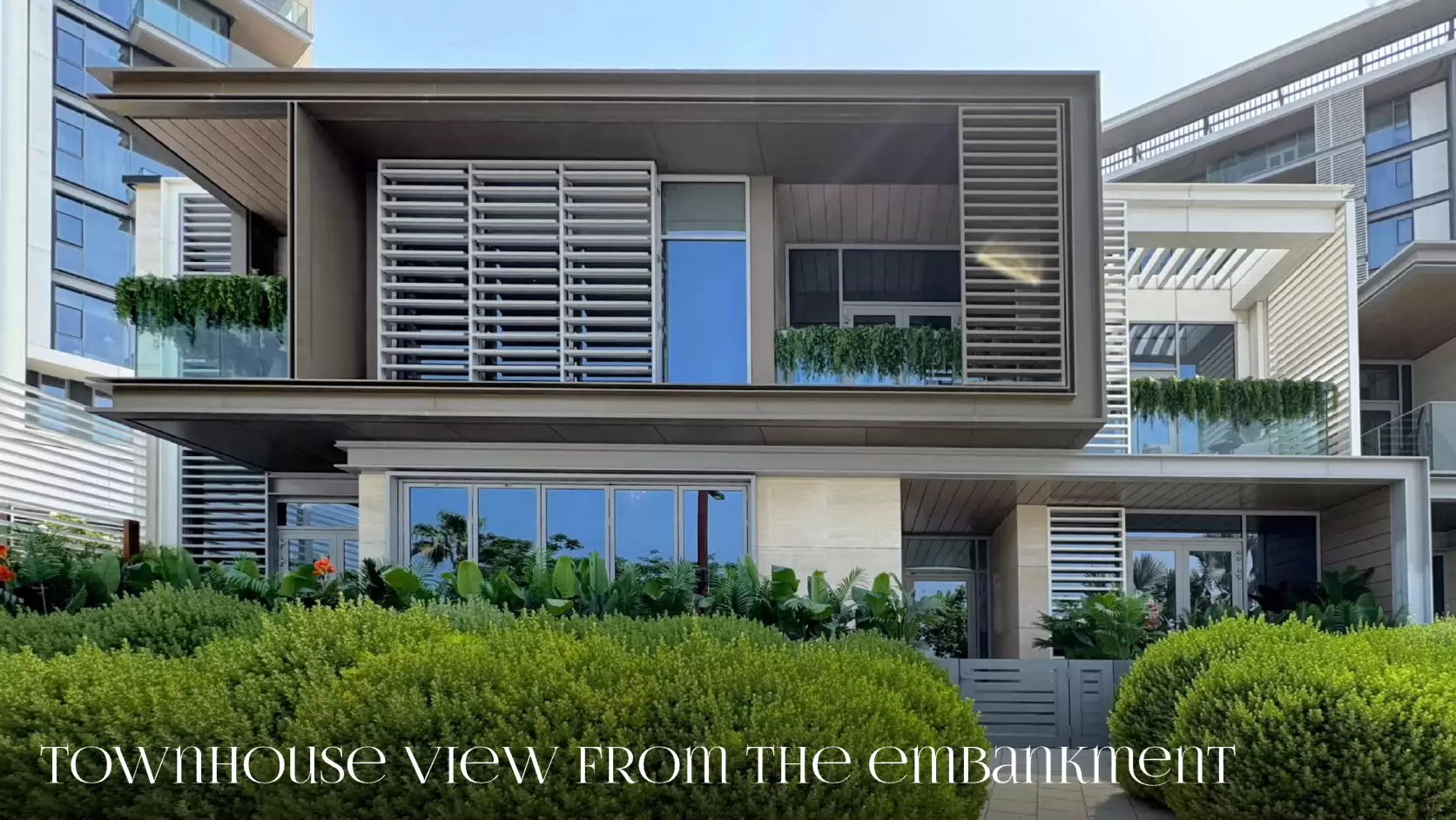 4-Bedroom Waterfront Townhouse at Bluewaters Residences, Bluewaters Island BSL Group Ext 2